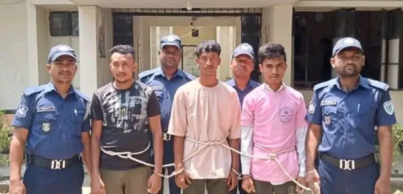 সুনামগঞ্জে দুই ছাত্রীকে উত্যক্ত করায় ৩ বখাটে আটক