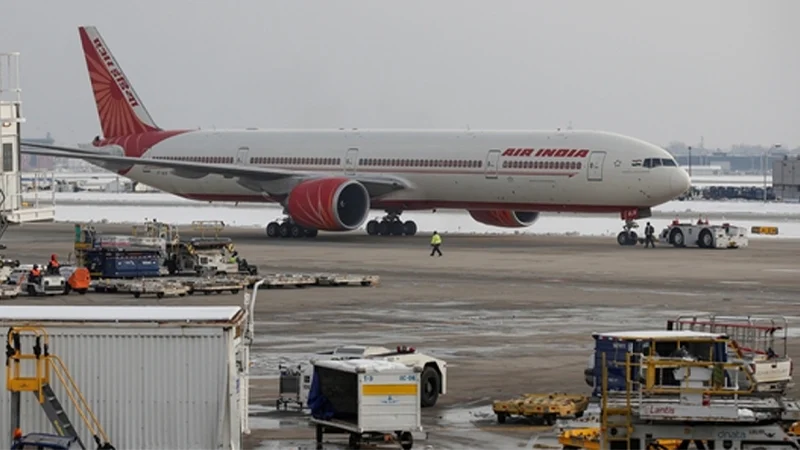 হামলার আশঙ্কায় কাশ্মীর ও উত্তর ভারতে বেশ কিছু বিমানবন্দর বন্ধ