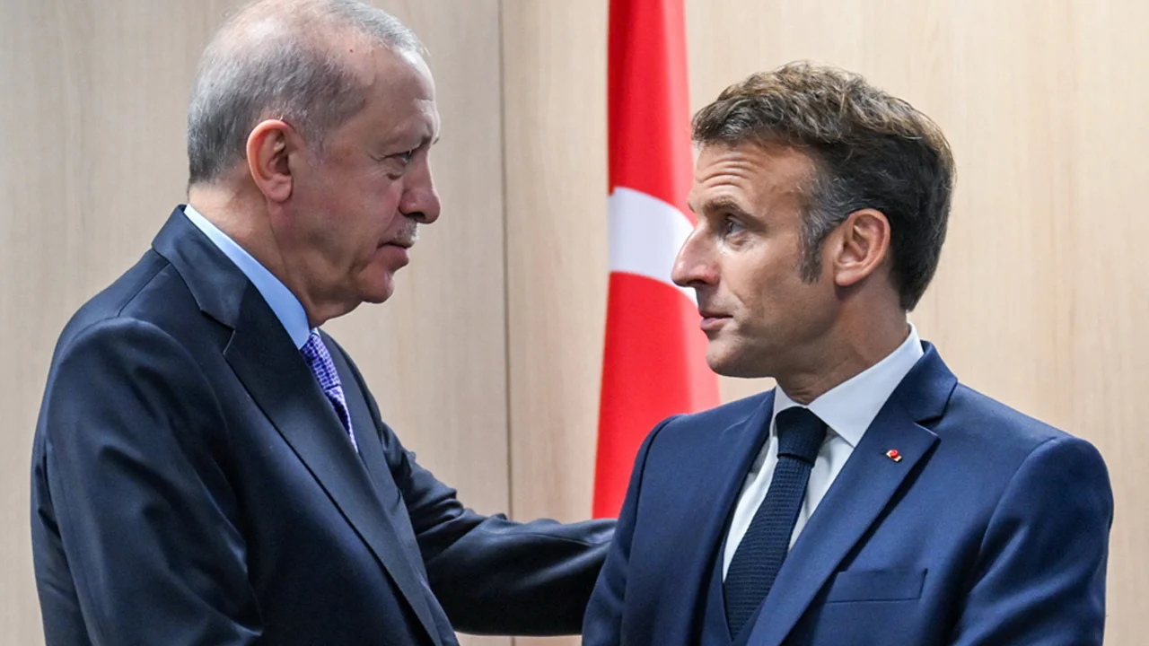 তিন নেতার সঙ্গে পৃথক বৈঠক, যে কথা হলো এরদোয়ানের