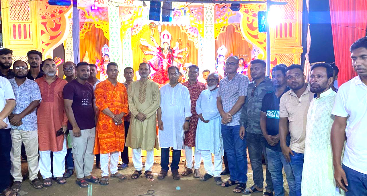 শান্তিগঞ্জের বিভিন্ন পূজা মন্ডব পরিদর্শন করেছেন কয়ছর এম আহমেদ