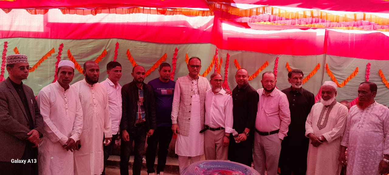 ঘুংগিয়ারগাঁও গ্রামে যুক্তরাজ্য প্রবাসী কমিউনিটি নেতা হাজী আবুল হোসেন এর উদ্যোগে প্রীতিভোজ