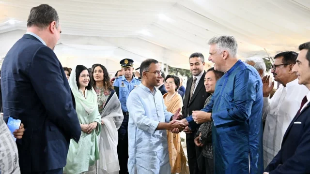 সব স্তরে দুর্নীতি দমনে কঠোর পদক্ষেপের ঘোষণা প্রধানমন্ত্রীর তারেক রহমান