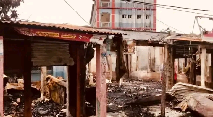 দিরাইয়ে ভয়াবহ অগ্নিকাণ্ডে ৬টি দোকান পুড়ে ছাঁই, ৫০ লাখ টাকার ক্ষয়ক্ষতি