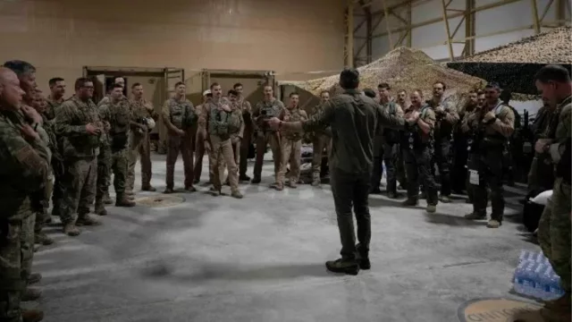 ইরানে অভিযান চালাতে অস্বীকৃতি মার্কিন সামরিক বাহিনীর, ১২ শীর্ষ কর্মকর্তা বরখাস্ত