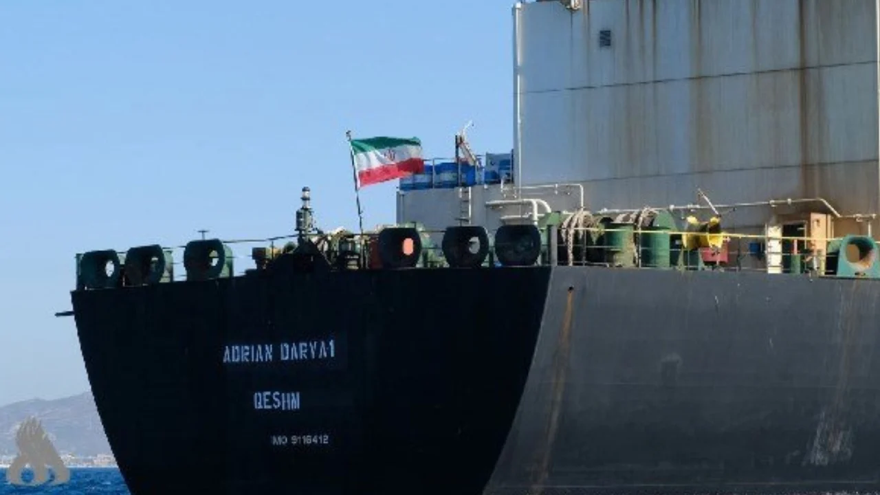 যুক্তরাষ্ট্রের বাধা পেরিয়ে বন্দরে ভিড়ল ইরানের পণ্যবাহী জাহাজ