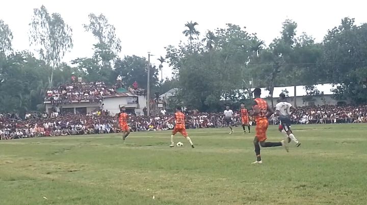 ফুটবলার কাজল আমন্ত্রণমূলক গোল্ডকাপ ফুটবল টুর্নামেন্টে চুনারুঘাট ফুটবল একাডেমি জয়ী