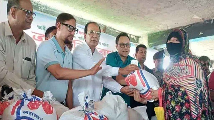 ভারী বৃষ্টি ও ভরাট খালই চট্টগ্রাম নগরীর জলাবদ্ধতার অন্যতম কারন – ত্রাণমন্ত্রী