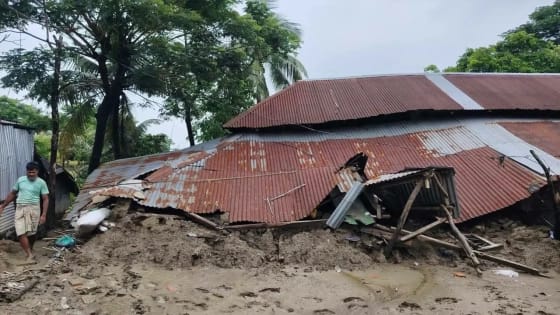 বাঁশখালীতে বন্যায় ১১ হাজার ঘর ক্ষতিগ্রস্ত, নতুন ঘর পাচ্ছে ১০০ পরিবার