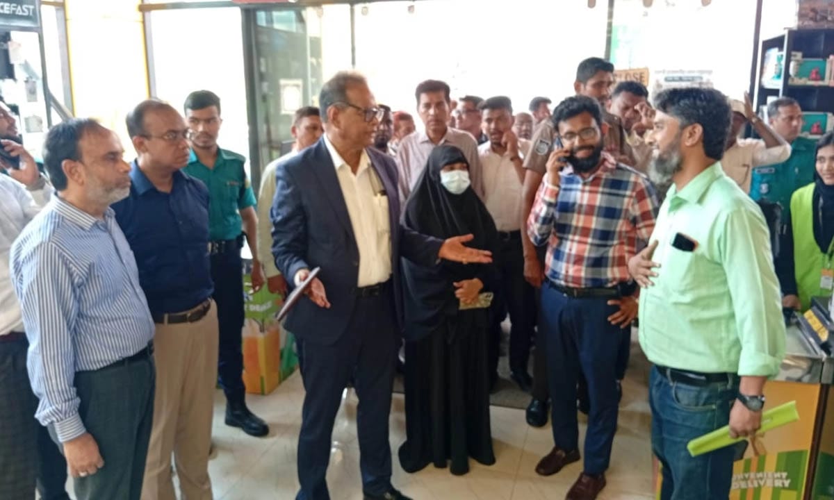 চট্টগ্রামে নকশাবহির্ভূত ভবন নির্মাণ, দুই মার্কেটে ১৯ লাখ টাকা জরিমানা