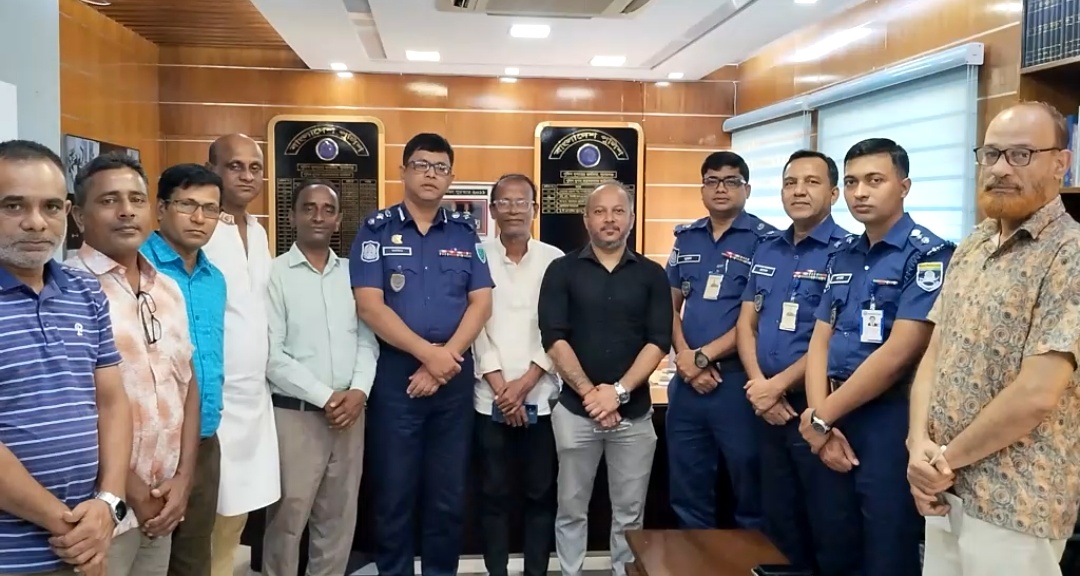 সুনামগঞ্জের পুলিশ সুপারের সাথে মতবিনিময় করেন হিন্দু বৌদ্ধ খ্রিস্টান কল্যাণ ফ্রন্টের নেতৃবৃন্দরা