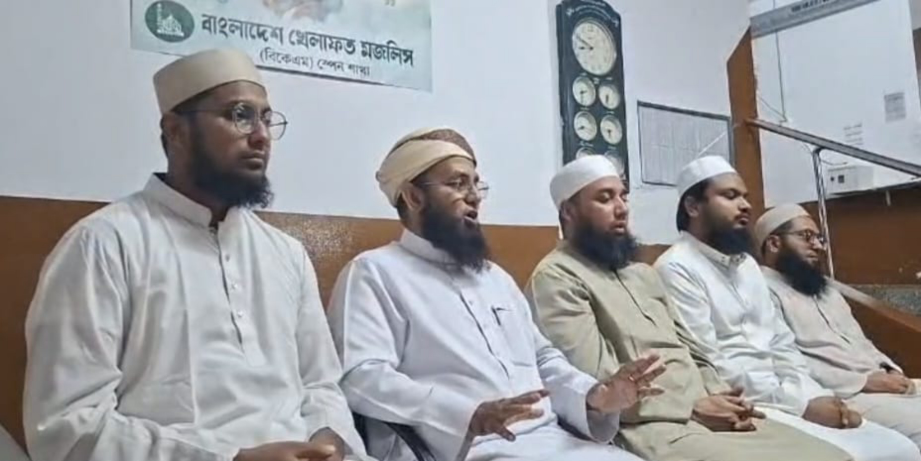 রাসূলুল্লাহ (সা.)-এর আদর্শ জীবনের সকল ক্ষেত্রে বাস্তবায়ন করতে হবে-মাওলানা শায়খ ফয়েজ আহমদ