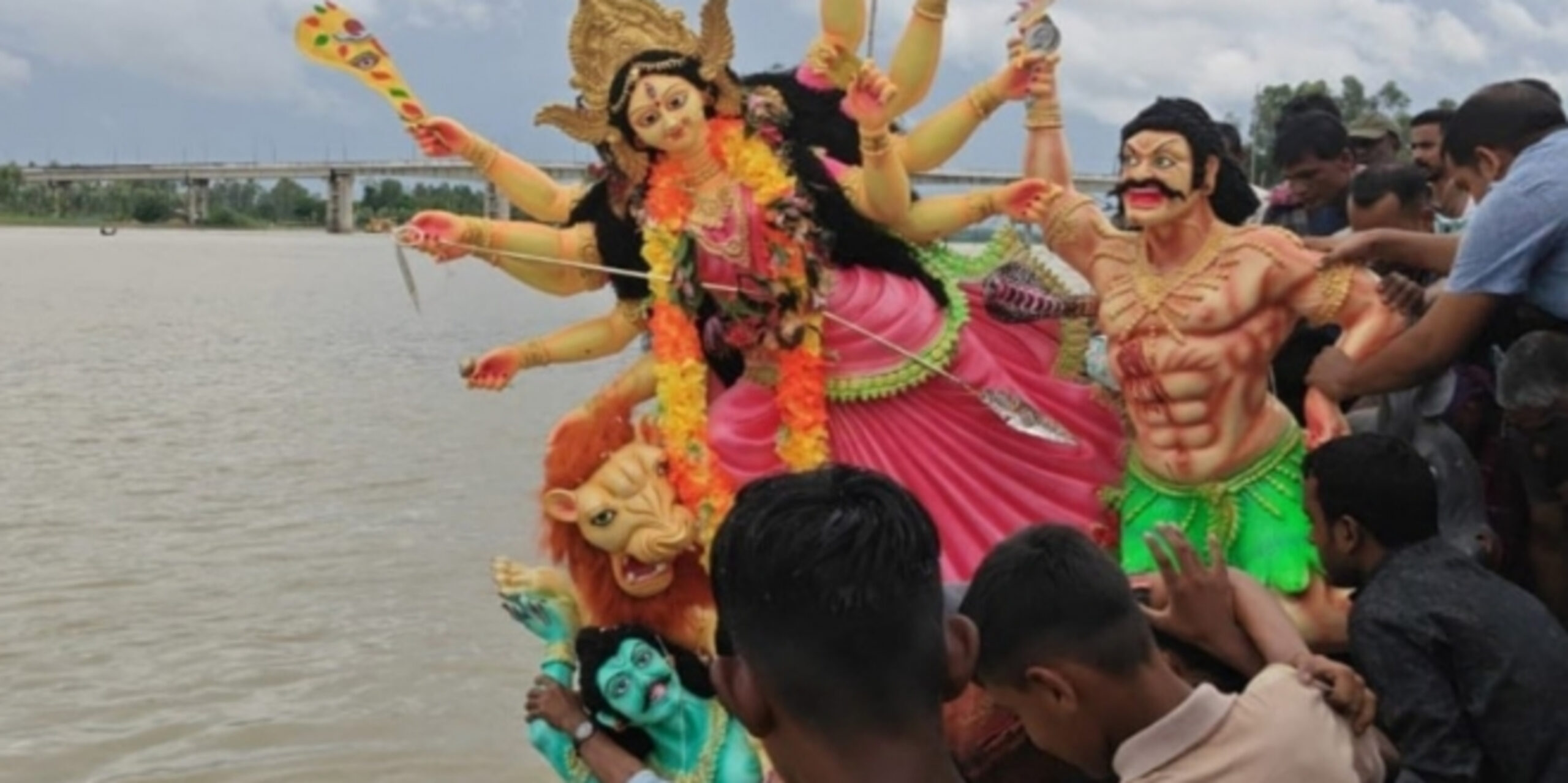 জগন্নাথপুরে প্রতিমা বিসর্জ্জন এর মধ্য দিয়ে সম্পন্ন হয়েছে দুর্গোৎসব