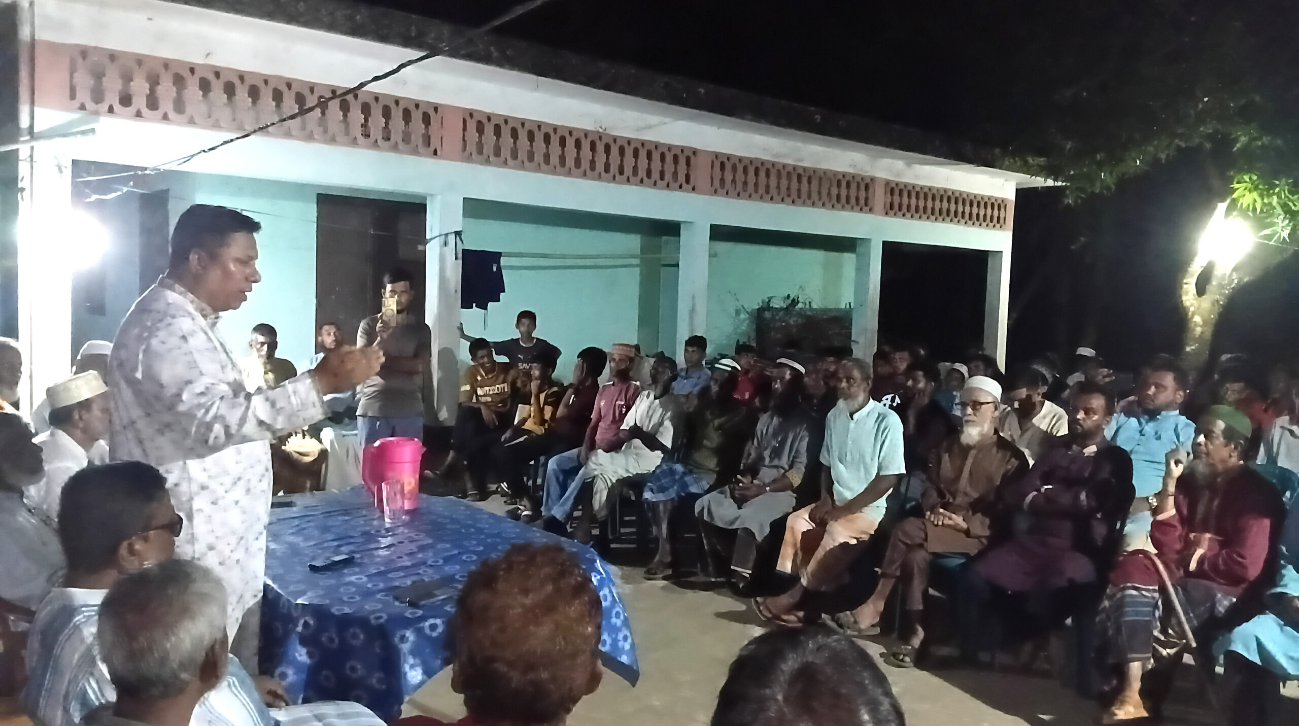 সমাগত কলকলিয়া ইউপি নির্বাচনে চেয়ারম্যান পদপ্রার্থী হাজী আব্দুস সোবহান এর সমর্থনে সনুয়াখাই গ্রামে উঠান বৈঠক